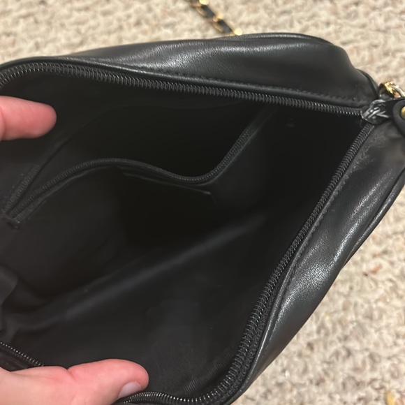 Medallion Black Bag - Picture 4 of 4